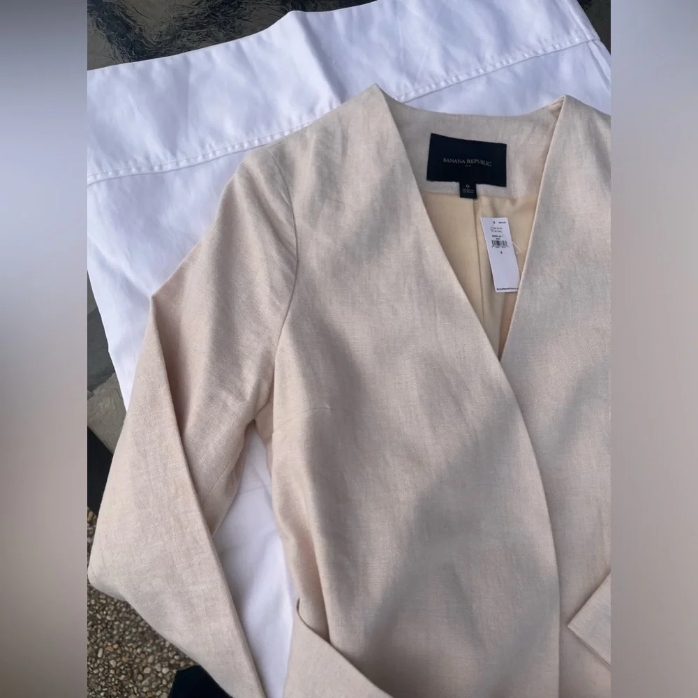 Banana Republic Cream Wrap Jacket - Picture 12 of 12